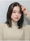 ツヤ髪セミロングミディアム透明感カラー韓国風レイヤーカット