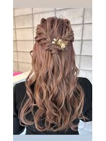 ビンナ(BINNA)&nbsp;パーティーアレンジ(ハーフアップ)【浅草駅】