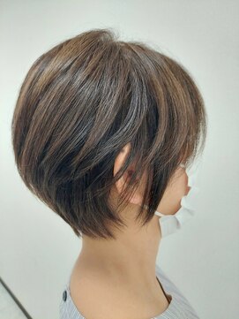 クレスフィリア (CLESC') 大人ショートヘア×ひし形×ショートボブ30代40代50代