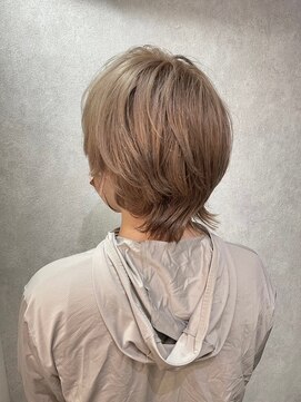 ウィスプ 赤羽店(wisp) 大人のショートヘア＋透明感ハイトーンカラー ウルフ#1