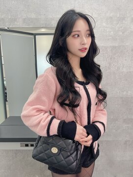 リリー(Lilley) くすみベージュ×姫カットレイヤー×韓国風巻き【ayana】