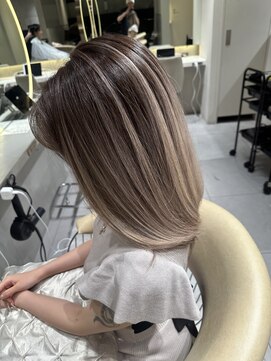 ロンドルピナス 小倉(Lond Lupinus) ブルーブラック/ワイドバング/美髪のススメ/外ハネボブ/髪質改善