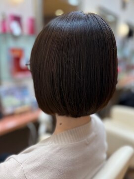 ヘアーメイク ツインズ(Hair Make TWINS) 首回りスッキリした短めミニボブ