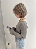 YOKE フレンチボブ顔周りレイヤーミルクティーアッシュベージュ