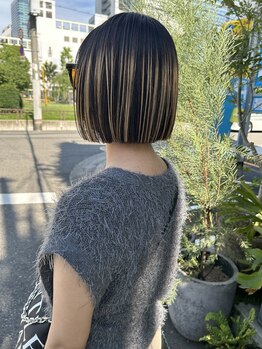 ハウルプロダクツエリア(HAUL PRODUCTS AREA)の写真/実力派スタイリストがお客様の骨格や毛流れを見極めお一人おひとりに似合うデザインにカットいたします◇