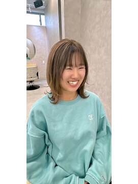 アン ヌイ 箕面萱野(an nui) レイヤーカット