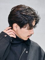 レタッチバイフィフス(RETOUCH by fifth)&nbsp;原宿センターパートルーズパーマツーブロックメンズパーマ眉毛 