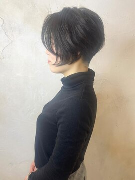 レイール 吉祥寺(Reir) 【Reir吉祥寺】*前下がり刈り上げショート+モノトーン*