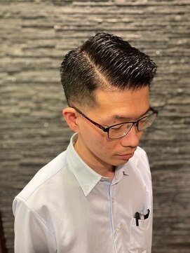 プレミアムバーバー 目黒店(PREMIUM BARBER produce by HIRO GINZA) 七三フェードスタイル