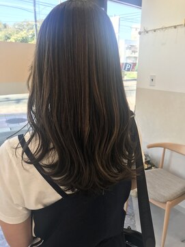 トゥーリ 春日店(tuuli) ハイライトカラー