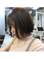 ペネロープ(Penelope)&nbsp;［新宿］前下がりショートボブ/ベージュ系