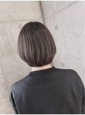 ショートボブ　ハイライト　アッシュベージュ　おおたかの森