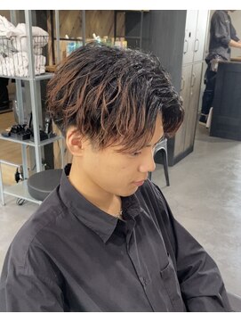 ビカムメンズヘアー 栄店(become men's hair) 無造作センターパート
