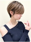 ハイライト白髪ぼかしダブルカラーインナーカラーショートボブ