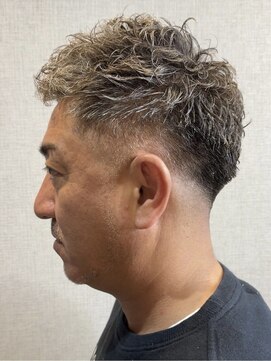 ランソ 新宿(RUNSO) スパイキーショート×フェザーパーマ×サーフカール