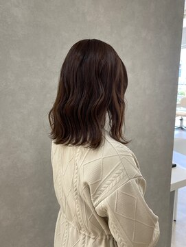 ヴィサージュアクト(VISAGE a.c.t) 外ハネミディアムボブ