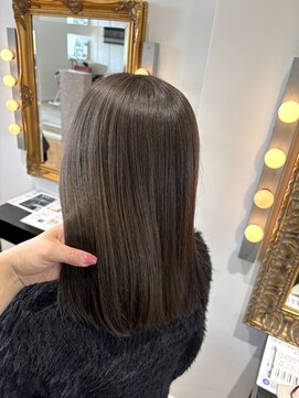 コワファースト させぼ五番街店(COIFF1RST) オリーブグレー