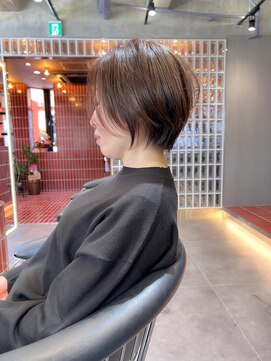 柏ショートショートボブショートカットくびれ丸みボブハイライト