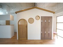 フラワー 西明石(flower)の雰囲気（可愛いキッズルーム♪ご予約はお電話でよろしくお願いします。）