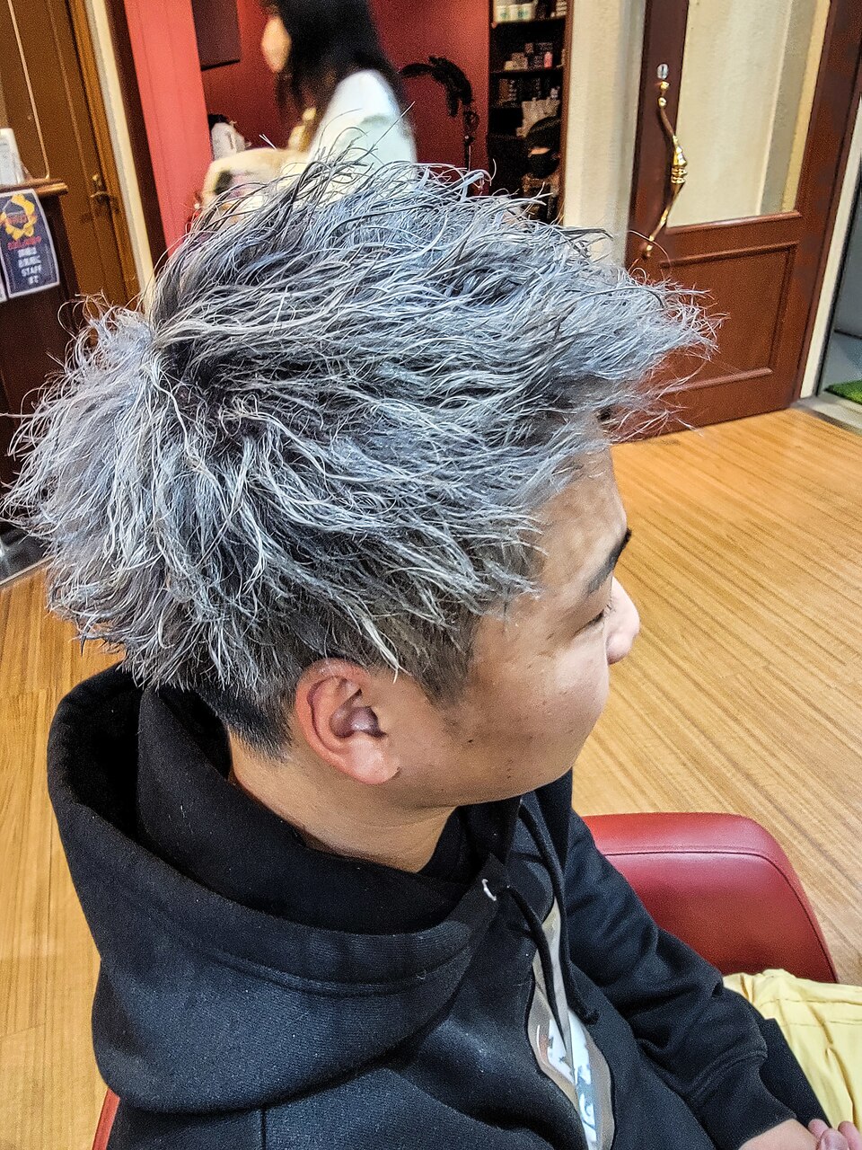 シルバー×ツイスト：L254727254｜フレックス(FREEX)のヘアスタイル