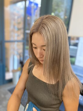 コニ(Coni) ホワイトベージュ