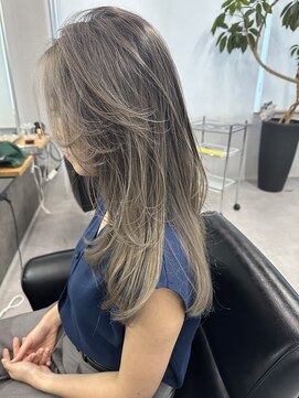 レブ 四条烏丸(Reb,) バレイヤージュダブルカラーブリーチグレージュ30代京都