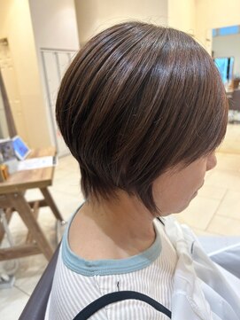 リーナ ビューティガーデン(LiNA BeautyGarden) 前下がりショート