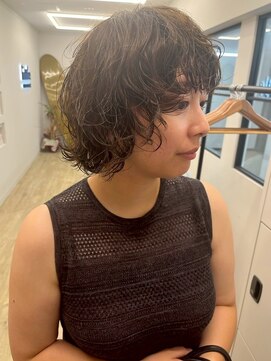 ヌビラ(Nubira) ショートボブ/ニュアンスパーマ/くるくるパーマ/西千葉