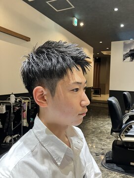 ドゥーエン 花園店(DoEN) ツーブロックアップバング