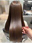 艶やかに輝く!縮毛矯正で美髪革命