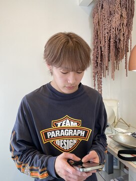 トナリ(tonari) ミルクティーベージュ／メンズカット