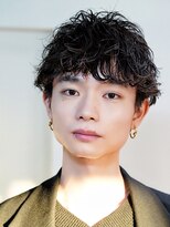 ライラ(Lyla) 無造作質感 前下がりシャドウマッシュ