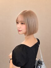 ビグディーサロン(BIGOUDI SALON) ハイトーン×切りっぱなしボブ