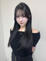 ファム(Fann.)&nbsp;髪質改善 ストレート 黒髪 ロング 前髪 顔まわり レイヤー 艶髪
