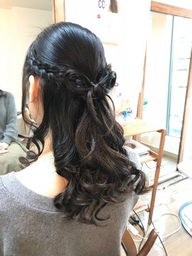ロカット サロン(Roquat Salon) リボンハーフアップアレンジ【ヘアアレンジ  立川/立川南/袴】