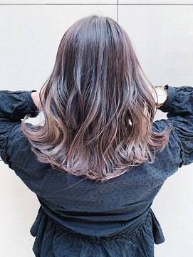 ジゼル(gisele) バレイヤージュ