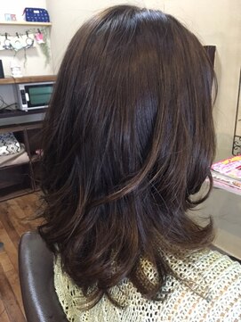 エアー(air) セミロング無造作スタイル