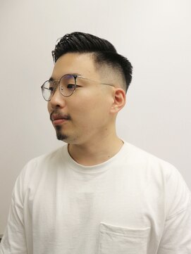 フランクスバーバー アンド ビアークラブ(FRANK'S BARBER and BEER CLUB) 七三オールバックツイストパーマコンマヘアかき上げヘアテクノR