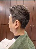 サイドバック調　ビジネスマンヘア