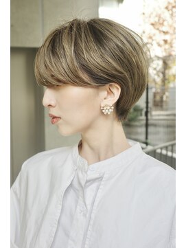 ロビー 表参道(ROBBY) 分け目のつかないマニッシュショート／前髪あり／30代40代50代