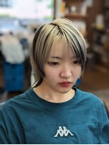 グラスヒビキ ハイトーンウルフカット