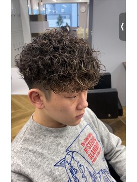 アレス バイ シカ 神戸三宮元町店(ALLES by Cica) 外国人風ハイライトスペインカール