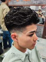 スリーセント 栄(3/cent)&nbsp;ニュアンスパーマ/フェードカット/宮城リョータ風パーマ