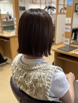 ラグシー(RAGCIE) ひとみ・切りっぱなしボブ×アッシュグレージュ