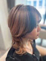 ヒスイバイケンジ(hisui by KENJE)&nbsp;ウルフカット/顔周りカット/レイヤーカット/ハイトーンカラー
