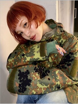 アルテヘアー(arte HAIR) ビビッドオレンジ×ショートボブ