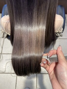 リーオオサカ(Lee Osaka) ベージュ×東芽生