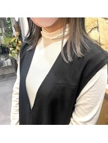 レヴォ(LeVO) インナーカラーミルクティーベージュ