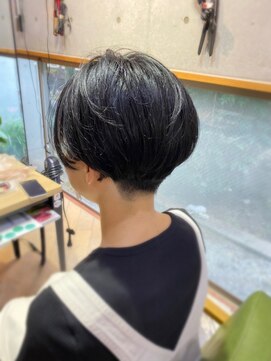 メロウ ヘア(mellow hair) 刈り上げショート