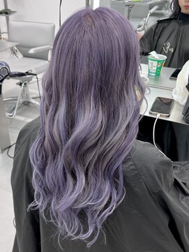 アールプラスヘアサロン(ar+ hair salon) ディープパープルシルバーカラー